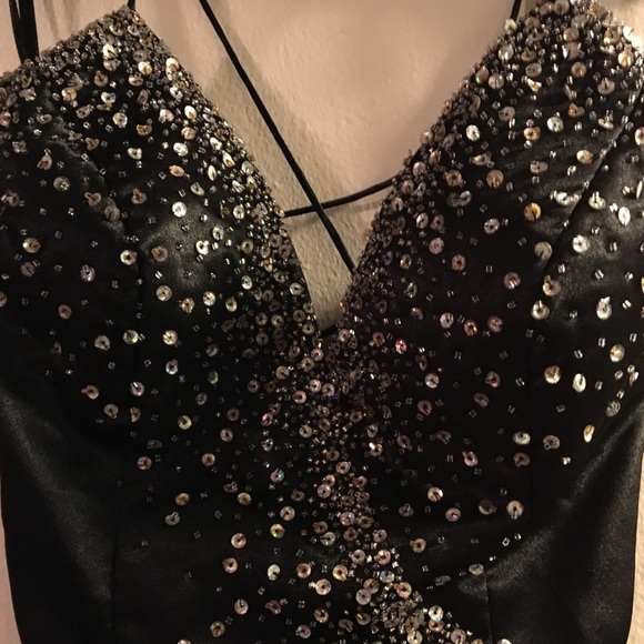 Women’s Black Cocktail Dress Size: 4 - Picture 2 of 5